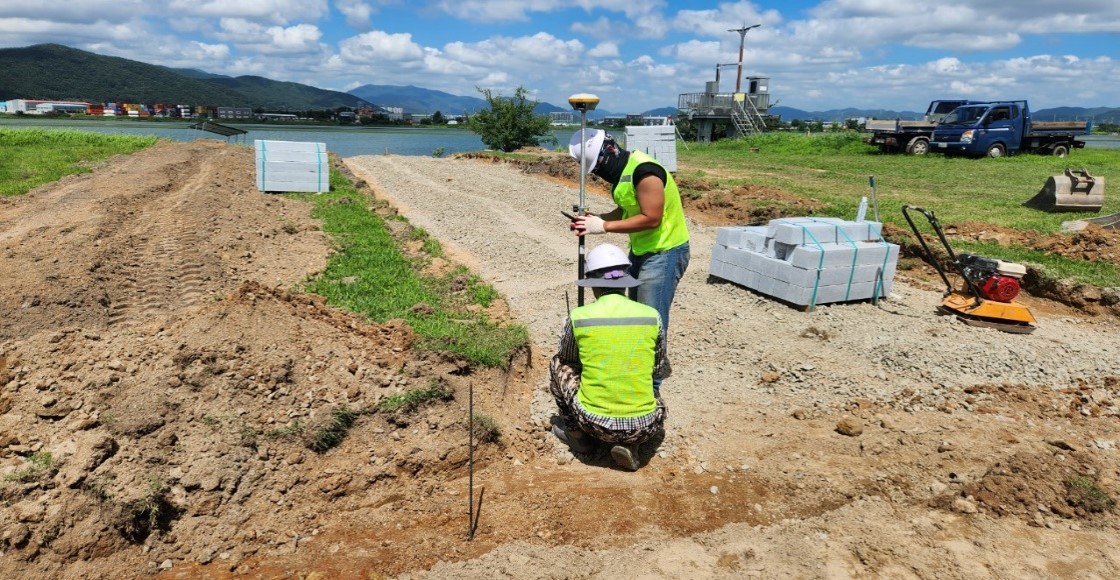 녹지경계석 설치(측량)